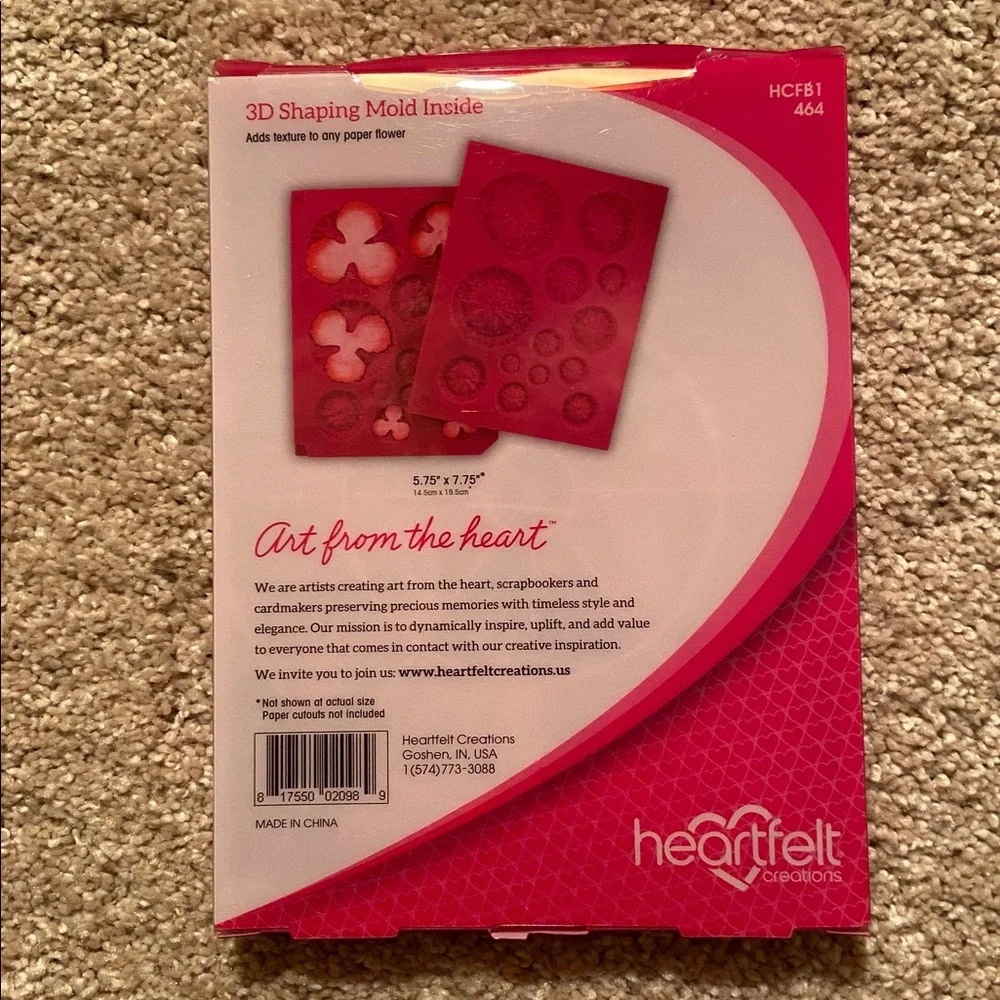 Heartfelt Creations 8 Piece Set With Shaping Mold and DieCuts - Picture 3 of 8